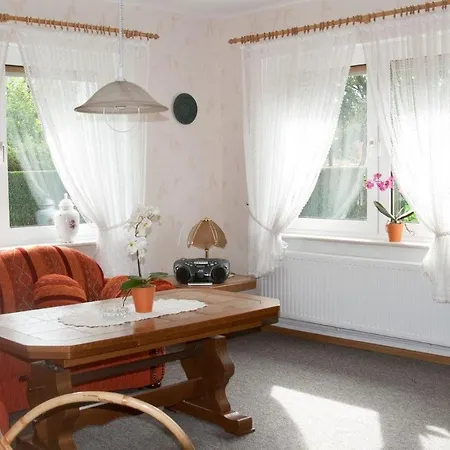 Kroeger, Apartmán *