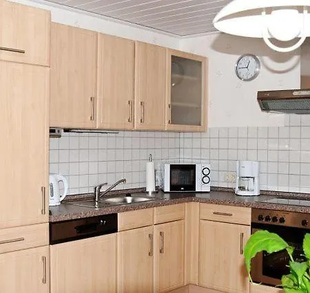 Kroeger, Apartmán *